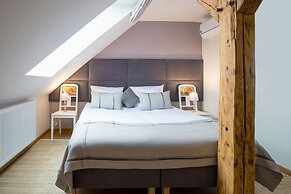 Hotel na Skarpie