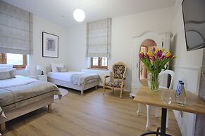Hotel na Skarpie