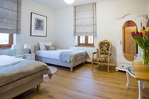 Hotel na Skarpie