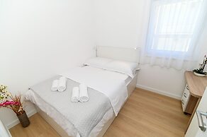 Laura apartment