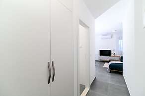 Laura apartment