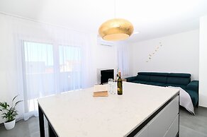 Laura apartment