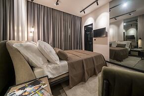 Velvet rooms & more