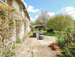 19 Clatterford Shute