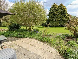 19 Clatterford Shute