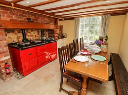 19 Clatterford Shute