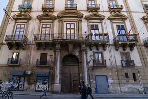 Ballarò Hotel
