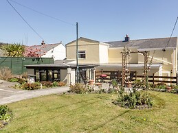 No. 3 The Lawn