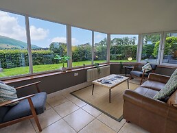 Flaska House