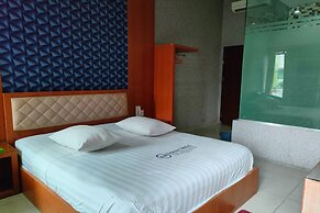 Lonari Hotel