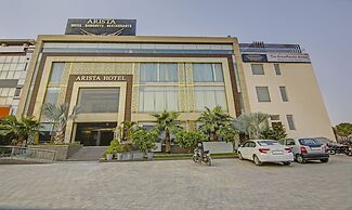 Treebo Premium Arista