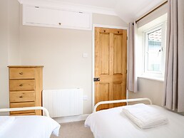 3 The Cottages