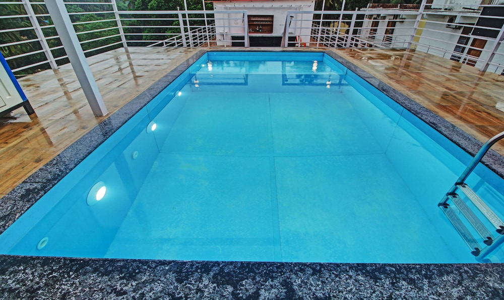 Itsy Hotels La Prince Residency