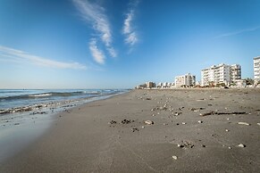Sea-Esta Seaview Apartment