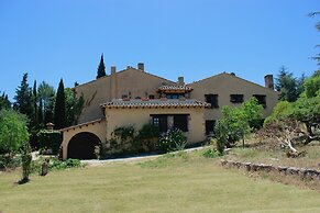 Masia Mimosa