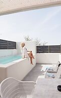 SERAPIAS SUITES