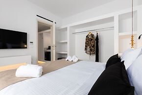SERAPIAS SUITES