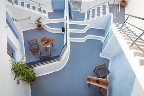 Sunborn Oia Suites