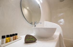 Sunborn Oia Suites