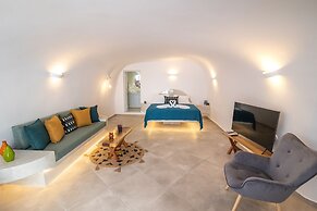Sunborn Oia Suites