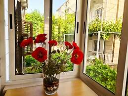 Insideout Apartment