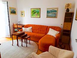 Insideout Apartment