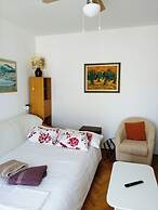 Insideout Apartment