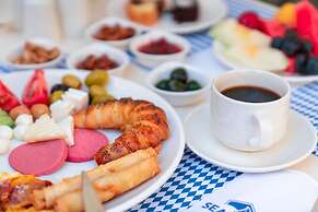 Seatown Hotel