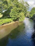 Riverbank Cottage Lake District, Double Balcony