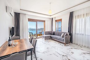 Golden Rose Suit Pension