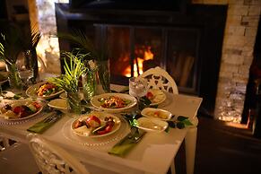 Feel & Live Hotel Villas Restaurant