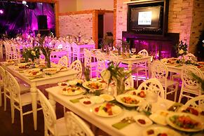 Feel & Live Hotel Villas Restaurant