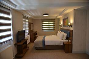 Feel & Live Hotel Villas Restaurant