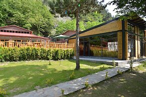 Feel & Live Hotel Villas Restaurant