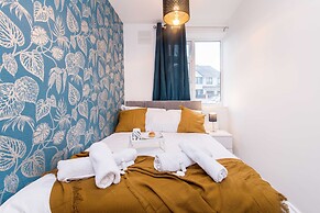 Michaelmas, Coventry - 2 Bed House Apartment