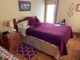 WeatherPine Inn