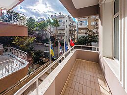 Triana Hotel