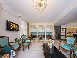 Triana Hotel