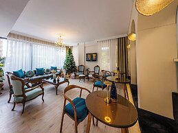 Triana Hotel