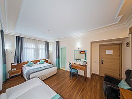 Triana Hotel