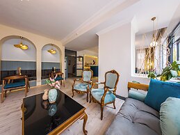 Triana Hotel