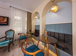 Triana Hotel