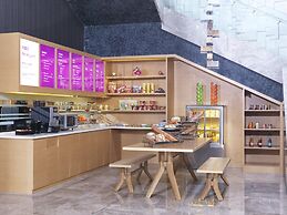 Aloft Dalian