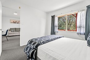 Avondale Motor Inn