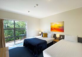 Saxton Lodge