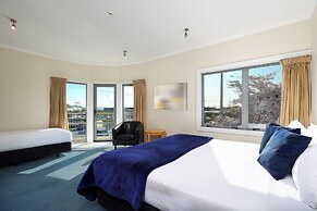 Saxton Lodge