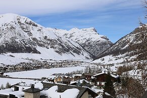 Chalet Teola