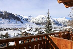 Chalet Teola