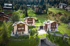 Chalet Teola