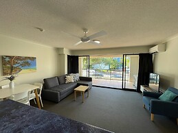 Belaire Place Motel Apartments